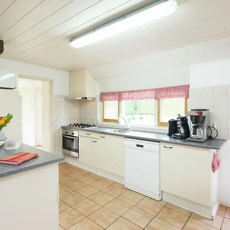 Farmhouse Is Located In The Outskirts Of 度假居 Moergestel